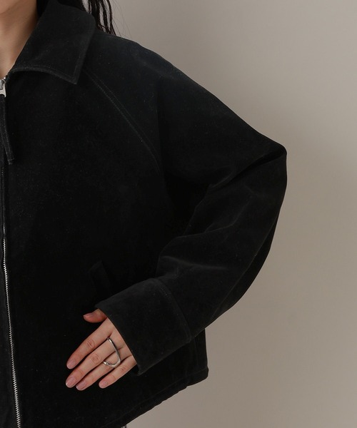 RAGEBLUE(レイジブルー)の「スウェードショートブルゾン(ブルゾン・レディース・ブラウン/ブラック・FREE)」の3枚目の写真