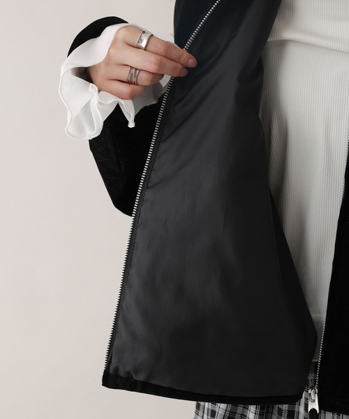 RAGEBLUE(レイジブルー)の「スウェードショートブルゾン(ブルゾン・レディース・ブラウン/ブラック・FREE)」の7枚目の写真