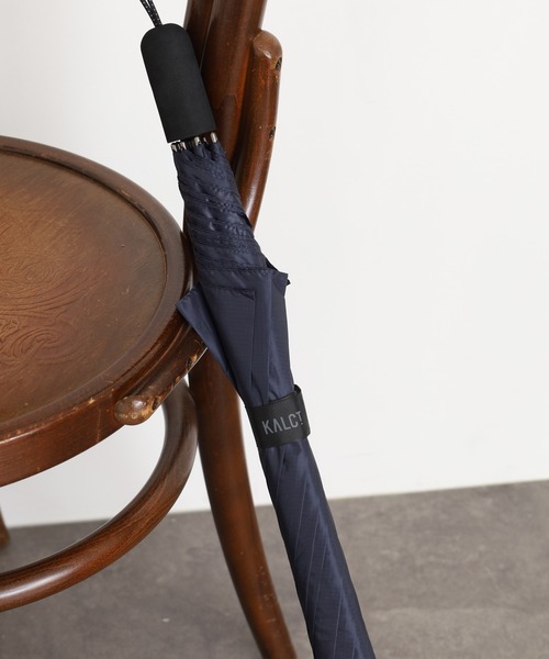 Amvel（アンベル）の「KALCT（カルクト）（長傘・メンズ・チェリーピンク/グレー/ブラック/ライトブルー/オリーブ/グレイッシュベージュ/ラベンダー/コバルトブルー/マスタード/ネイビー・58cm）」の6枚目の写真