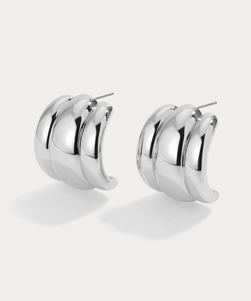 Rouge vif（ルージュヴィフ）の「【LILI CLASPE/リリクラスプ】ELSA SHIELD EARRINGS シールドピアス（ピアス（両耳用）・レディース・ゴールド・フリー）」の5枚目の写真