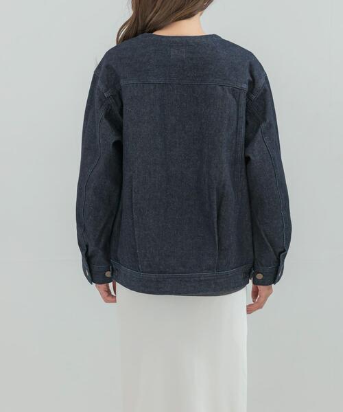 URBAN RESEARCH ROSSO WOMEN(アーバンリサーチ ロッソ)の「『別注』Lee101×ROSSO NOCOLLAR JACKET(デニムジャケット・レディース・インディゴブルー/ワンウォッシュ・FREE)」の16枚目の写真