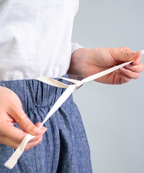 Yarmo（ヤーモ）の「[Yarmo] Wide Tuck Easy PT_Dungaree（その他パンツ・レディース・インディゴブルー・FREE）」の11枚目の写真