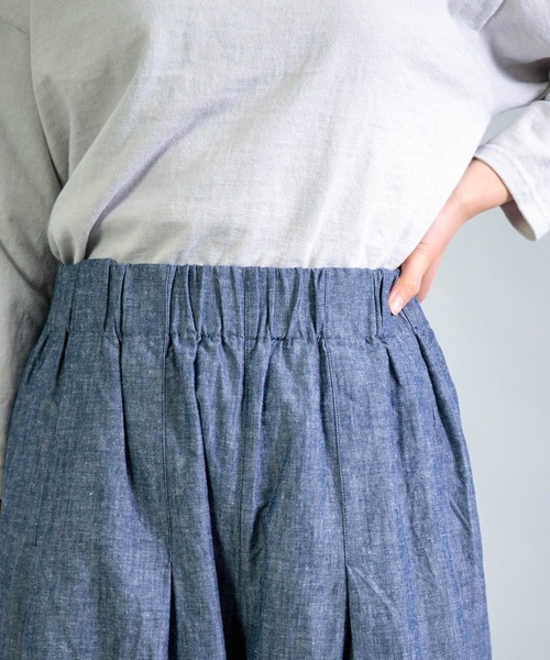 Yarmo（ヤーモ）の「[Yarmo] Wide Tuck Easy PT_Dungaree（その他パンツ・レディース・インディゴブルー・FREE）」の10枚目の写真