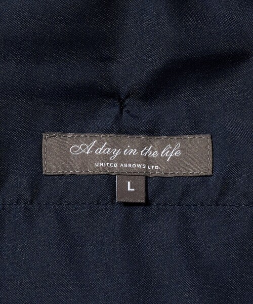 A DAY IN THE LIFE UNITED ARROWS（アデイインザライフユナイテッドアローズ）の「ポンチプリント ノープリーツ スラックス-セットアップ対応-＜A DAY IN THE LIFE＞（スラックス・メンズ・ロイヤルブルー/ダークブラウン/グレー系・M/L/S/XL）」の14枚目の写真