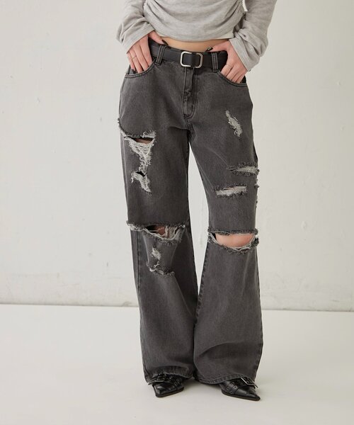 WHO'S WHO gallery(フーズフーギャラリー)の「ボールドダメージデニム(デニムパンツ・レディース・ブラック/ブルー・FREE)」の3枚目の写真