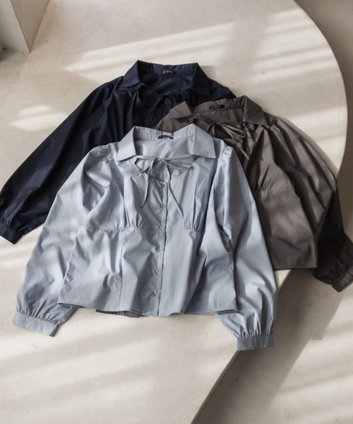 CLETTE(クレット)の「CLETTEオリジナルチョーカーリボンブラウス(シャツ/ブラウス・レディース・ネイビー/チャコールグレー/ブルー・4L/3L/LL)」の7枚目の写真