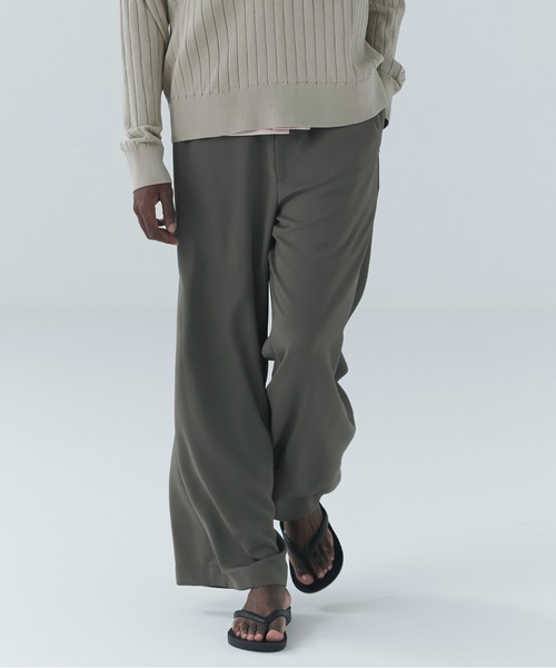 CULLNI(クルニ)の「Airy Cloth Extra Wide Drawstring Pant(スラックス・メンズ・ネイビー/ベージュ/チャコール/ブラック・2/1/0)」の3枚目の写真