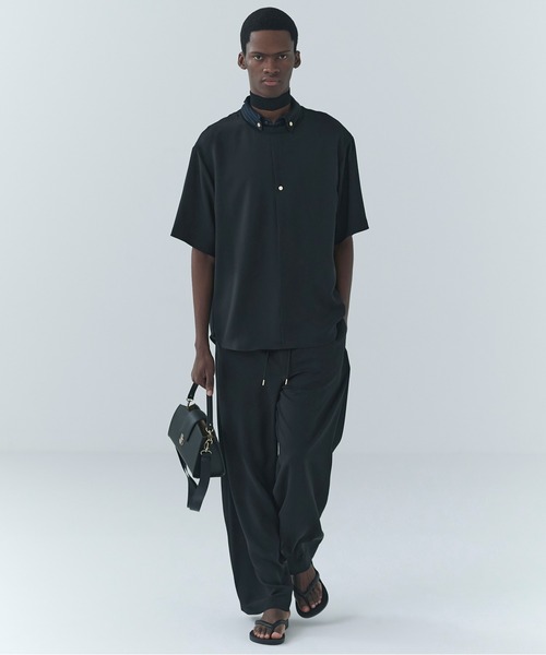 CULLNI(クルニ)の「Airy Cloth Extra Wide Drawstring Pant(スラックス・メンズ・ネイビー/ベージュ/チャコール/ブラック・2/1/0)」の6枚目の写真