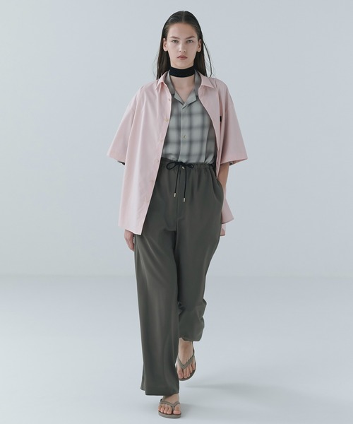 CULLNI(クルニ)の「Airy Cloth Extra Wide Drawstring Pant(スラックス・メンズ・ネイビー/ベージュ/チャコール/ブラック・2/1/0)」の7枚目の写真