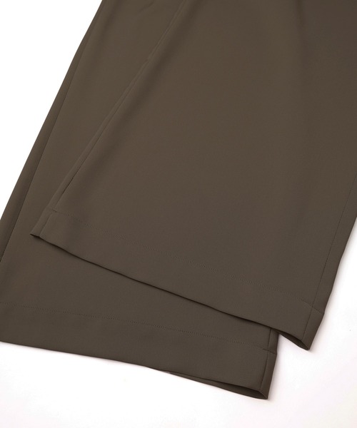 CULLNI(クルニ)の「Airy Cloth Extra Wide Drawstring Pant(スラックス・メンズ・ネイビー/ベージュ/チャコール/ブラック・2/1/0)」の13枚目の写真
