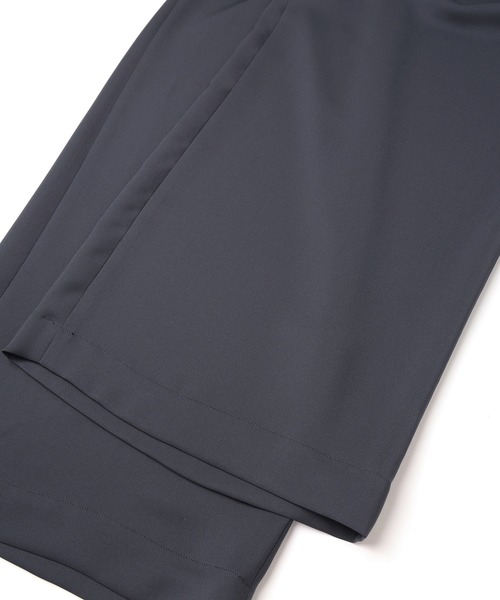 CULLNI(クルニ)の「Airy Cloth Extra Wide Drawstring Pant(スラックス・メンズ・ネイビー/ベージュ/チャコール/ブラック・2/1/0)」の16枚目の写真