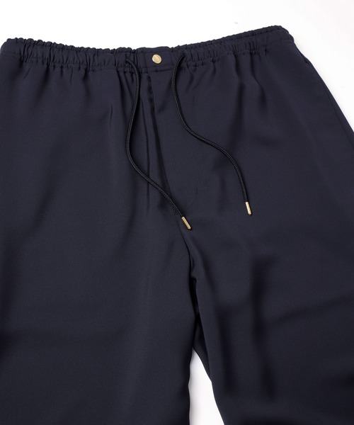 CULLNI(クルニ)の「Airy Cloth Extra Wide Drawstring Pant(スラックス・メンズ・ネイビー/ベージュ/チャコール/ブラック・2/1/0)」の18枚目の写真