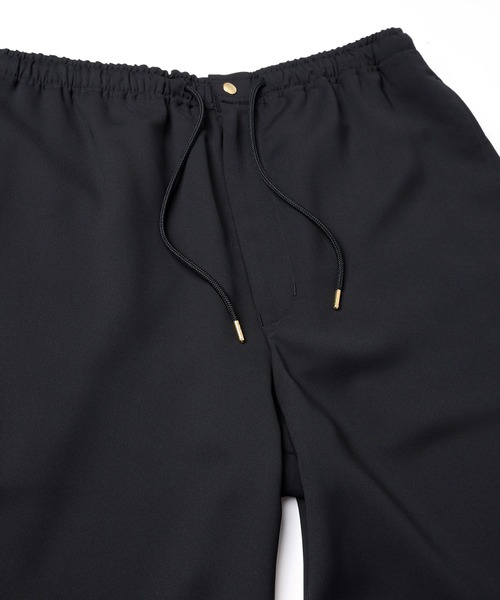 CULLNI(クルニ)の「Airy Cloth Extra Wide Drawstring Pant(スラックス・メンズ・ネイビー/ベージュ/チャコール/ブラック・2/1/0)」の21枚目の写真