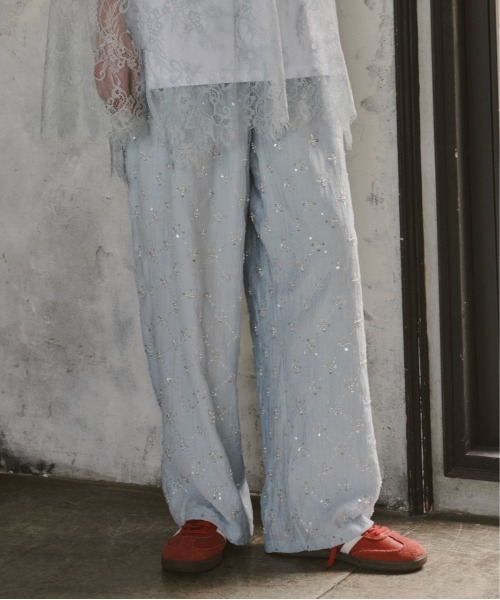 LA BELLE ETUDE(ラベルエチュード)の「楊柳ストライプビーズ刺繍パンツ(その他パンツ・レディース・その他/ライトブルー/ブラック/ホワイト・0/1)」の3枚目の写真