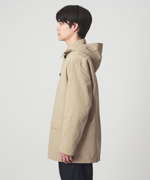 green label relaxing(グリーンレーベルリラクシング)の「DICROS ミドル フード ステンカラー コート -撥水-(ステンカラーコート・メンズ・ベージュ/ダークグレー・XL/M/S/L)」の13枚目の写真