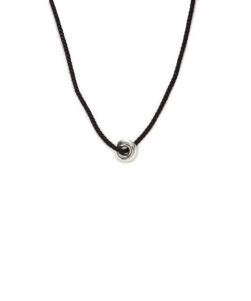 emmi(エミ)の「サテンコードネックレス(ネックレス・レディース・シルバー/ゴールド・F)」の4枚目の写真