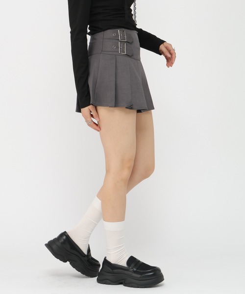 ALAND（エーランド）の「3.3 Field Trip／ダブルベルトプリーツミニスカート(インパン付き)（スカート・レディース・ブラック/グレー・MEDIUM/SMALL）」の17枚目の写真