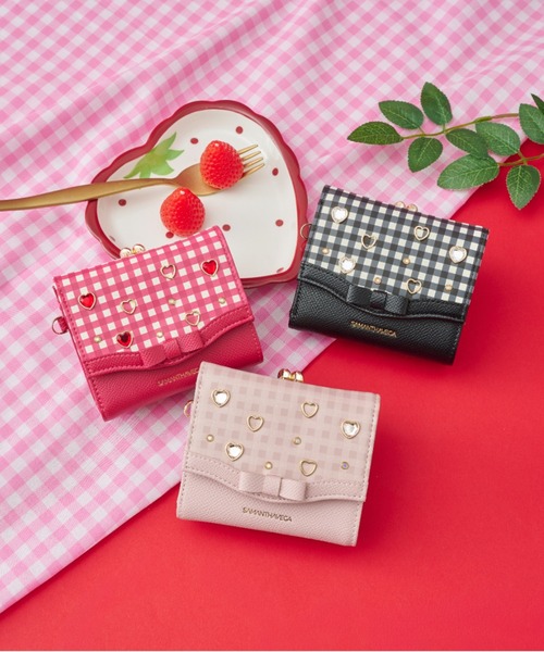 SAMANTHAVEGA(サマンサベガ)の「ストロベリーギンガム折財布(財布・レディース・ブラック/レッド/ピンク・FREE)」の1枚目の写真