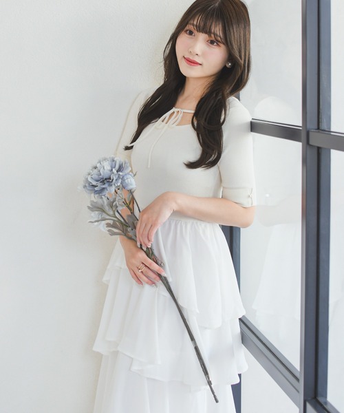 MISCH MASCH（ミッシュマッシュ）の「2026春夏新作 ZOZO限定アイテム フロントリボンティアードフリルロングワンピース（ワンピース・レディース・ホワイト/ブラック/ブルー・ﾌﾘ-）」の6枚目の写真