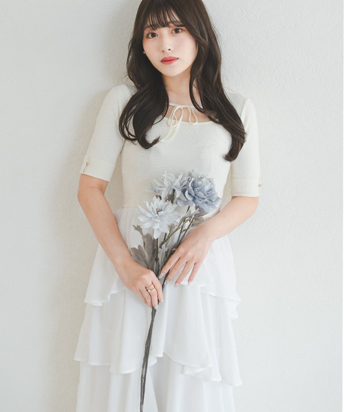 MISCH MASCH（ミッシュマッシュ）の「2026春夏新作 ZOZO限定アイテム フロントリボンティアードフリルロングワンピース（ワンピース・レディース・ホワイト/ブラック/ブルー・ﾌﾘ-）」の5枚目の写真