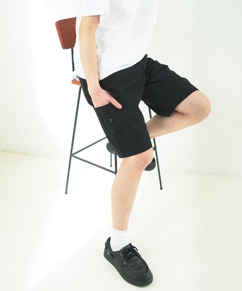 ragged mountain(ラギットマウンテン)の「【RAGGED MOUNTAIN/ラギットマウンテン】【手ぶらで歩ける5ポケット】CHATHAM/チャタム カーゴショーツ 綿100% 収納力抜群 ウエストゴム・紐(カーゴパンツ・メンズ・ブラック/ベージュ/カーキ・X-LARGE/LARGE/MEDIUM)」の1枚目の写真