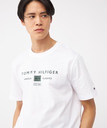 TOMMY HILFIGER（トミーヒルフィガー）の「【オンライン限定】モノブランド ロゴTシャツ（Tシャツ/カットソー）」