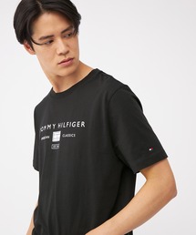 TOMMY HILFIGER（トミーヒルフィガー）の「【オンライン限定】モノブランド ロゴTシャツ（Tシャツ/カットソー）」