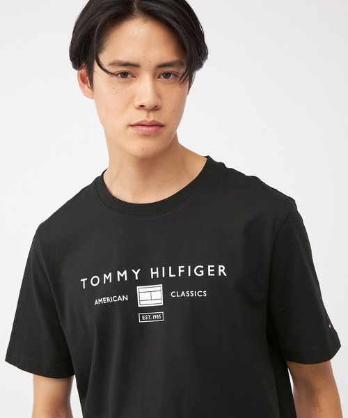 TOMMY HILFIGER(トミーヒルフィガー)の「【オンライン限定】モノブランド ロゴTシャツ(Tシャツ/カットソー・メンズ・ホワイト/グリーン/ブラック・LARGE/MEDIUM/SMALL/X-LARGE)」の5枚目の写真