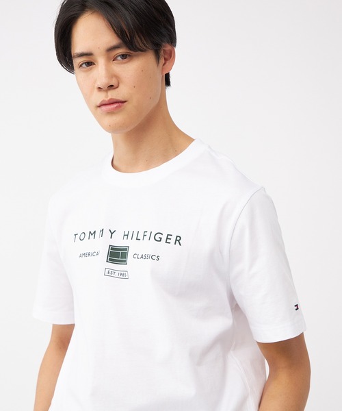 TOMMY HILFIGER(トミーヒルフィガー)の「【オンライン限定】モノブランド ロゴTシャツ(Tシャツ/カットソー・メンズ・ホワイト/グリーン/ブラック・LARGE/MEDIUM/SMALL/X-LARGE)」の9枚目の写真