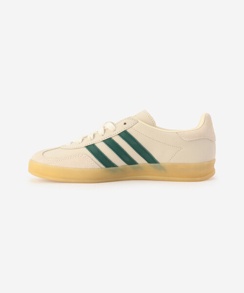 adidas（アディダス）の「adidas | 〈別注〉GAZZLE INDOOR WOMEN（スニーカー・レディース・ホワイト系その他・24.5/23/23.5/24）」の2枚目の写真
