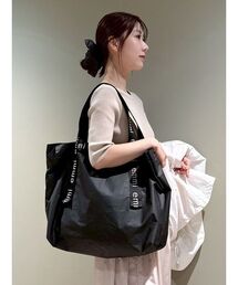 emmi（エミ）の「【ONLINE限定】撥水emmiロゴビックトートバッグ（トートバッグ）」