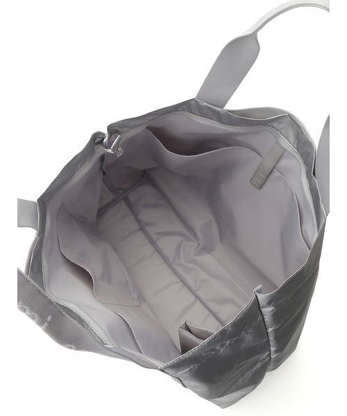 emmi（エミ）の「【ONLINE限定】撥水emmiロゴビックトートバッグ（トートバッグ・レディース・ホワイト/ブラック/シルバー・F）」の21枚目の写真