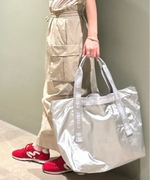 emmi（エミ）の「【ONLINE限定】撥水emmiロゴビックトートバッグ（トートバッグ）」