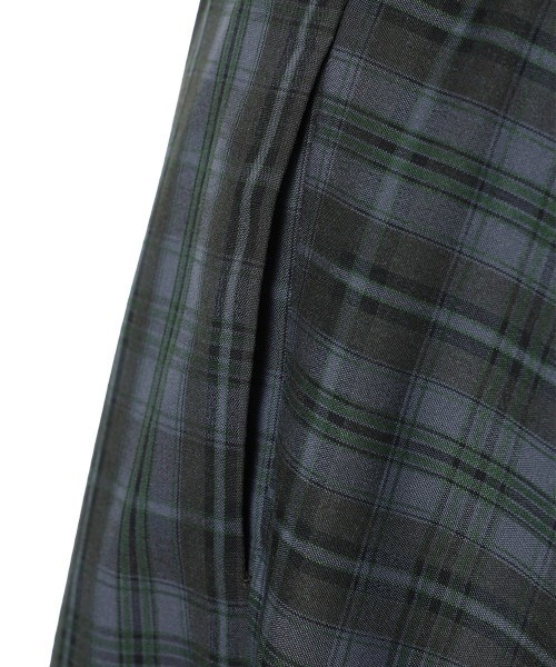an another angelus（アンアナザーアンジェラス）の「サイド切替チェックフレアースカート（スカート・レディース・ブラック/グリーン・FREE）」の20枚目の写真