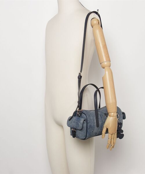 Guess(ゲス)の「KASSIE Small Box Satchel サッチェルバッグ(ハンドバッグ・レディース・インディゴブルー・ONE SIZE)」の18枚目の写真