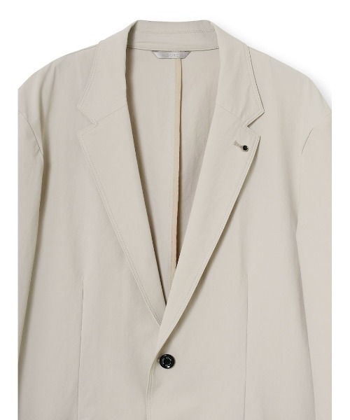 AOURE(アウール)の「ドライタッチナイロンストレッチスーツ(セットアップ・メンズ・アイボリー/カーキ・SMALL/MEDIUM/LARGE/X-LARGE)」の9枚目の写真