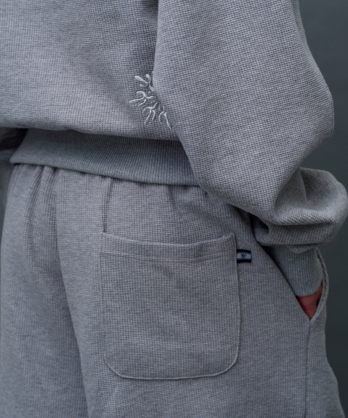 MENASOO（ミナス）の「Waffle Sweat Training Bermuda Pants（その他パンツ・レディース・スカイブルー/ブラック/ミックスグレー・F）」の12枚目の写真