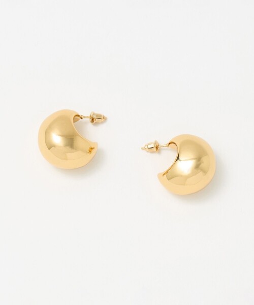 UNITED ARROWS(ユナイテッドアローズ)の「クレセントムーン ピアス(ピアス(両耳用)・レディース・シルバー/ゴールド・FREE)」の1枚目の写真
