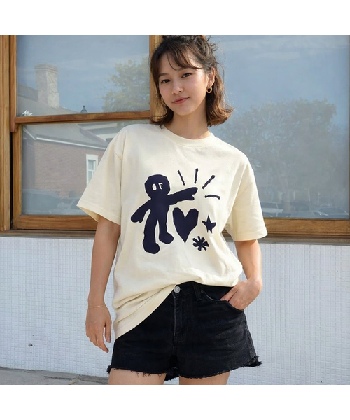 GRAVER（グレーバー）の「[ユニセックス]TAKE CARE 半袖Tシャツ_3カラー（Tシャツ/カットソー・レディース・ベージュ/ブラック/ホワイト・LARGE/SMALL/MEDIUM/X-LARGE）」の3枚目の写真