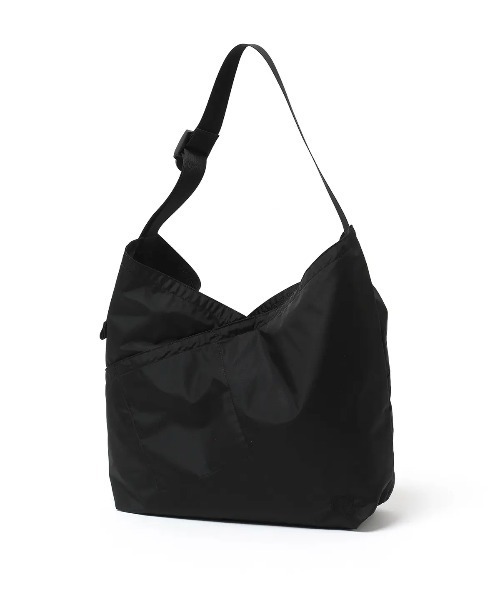 hobo(ホーボー)の「【hobo / ホーボー】AZUMA SHOULDER BAG M NYLON RIPSTOP(ショルダーバッグ・メンズ・ホワイト/ネイビー/ベージュ系その他/ブラック・FREE)」の2枚目の写真