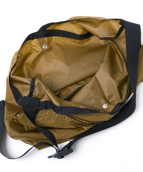 hobo(ホーボー)の「【hobo / ホーボー】AZUMA SHOULDER BAG M NYLON RIPSTOP(ショルダーバッグ・メンズ・ホワイト/ネイビー/ベージュ系その他/ブラック・FREE)」の7枚目の写真