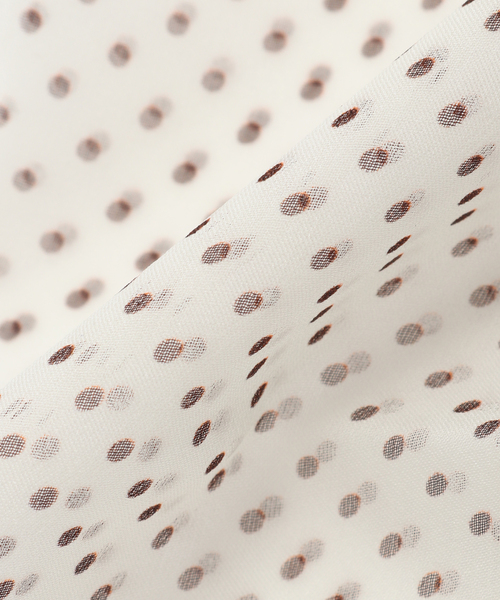 EDIFICE（エディフィス）の「BLECK（ブレック） Dot Chiffon Scarf（バンダナ/スカーフ・メンズ・アイボリー・FREE）」の3枚目の写真