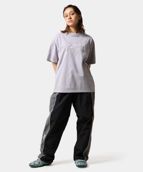 HUF(ハフ)の「CHROME DREAMS TEE(Tシャツ/カットソー・メンズ・ブラック/パープル系その他・S/M/L/XL/XXL)」の6枚目の写真