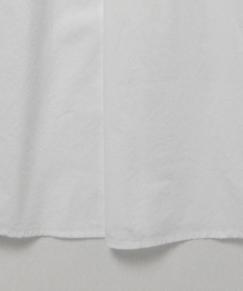 Ray BEAMS（レイビームス）の「Ray BEAMS / Bigシルエット シャツ ワンピース（ワンピース・レディース・オフホワイト/オリーブ・ONE SIZE）」の9枚目の写真