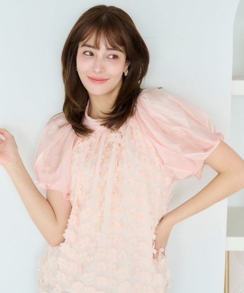 Chesty(チェスティー)の「フローラルトップス(シャツ/ブラウス・レディース・オフホワイト/グリーン/ピンク・0/1)」の3枚目の写真