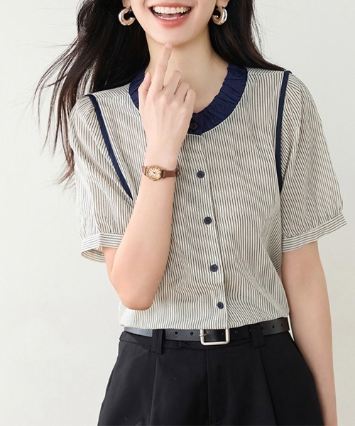 ONEP STAR(ワンピスター)の「ストライプ×配色デザインブラウス(シャツ/ブラウス・レディース・ベージュ・X-LARGE/LARGE/MEDIUM)」の3枚目の写真