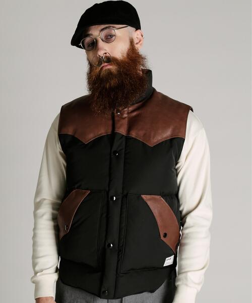 Schott（ショット）の「Schott/ショット/LEATHER COMBINATION VEST/レザー コンビ ベスト（ベスト・メンズ・ブラック/レッド・2XL/XL/L/M）」の4枚目の写真