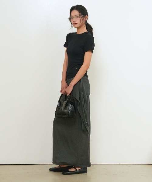 GENERAL IDEA(ジェネラルアイデア)の「【GENERAL IDEA】アセテート ラウンドネック半袖Tシャツ / ACETATE ROUND NECK T-SHIRT(Tシャツ/カットソー・レディース・ホワイト/チャコール/ブラック・S/M/L)」の14枚目の写真