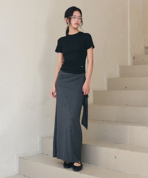 GENERAL IDEA(ジェネラルアイデア)の「【GENERAL IDEA】アセテート ラウンドネック半袖Tシャツ / ACETATE ROUND NECK T-SHIRT(Tシャツ/カットソー・レディース・ホワイト/チャコール/ブラック・S/M/L)」の15枚目の写真