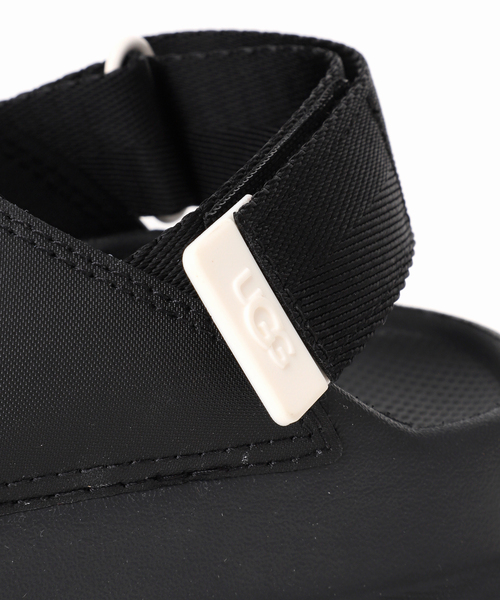 UGG（アグ）の「【UGG/アグ】W GOLDENGLOW TOGGLE：サンダル（サンダル・レディース・ブラック・22cm/23cm/24cm/25cm）」の18枚目の写真